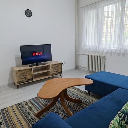Main Square Apartment - Skopje Extérieur photo